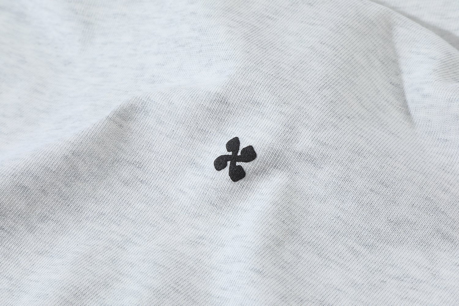 Grey cropped t-shit